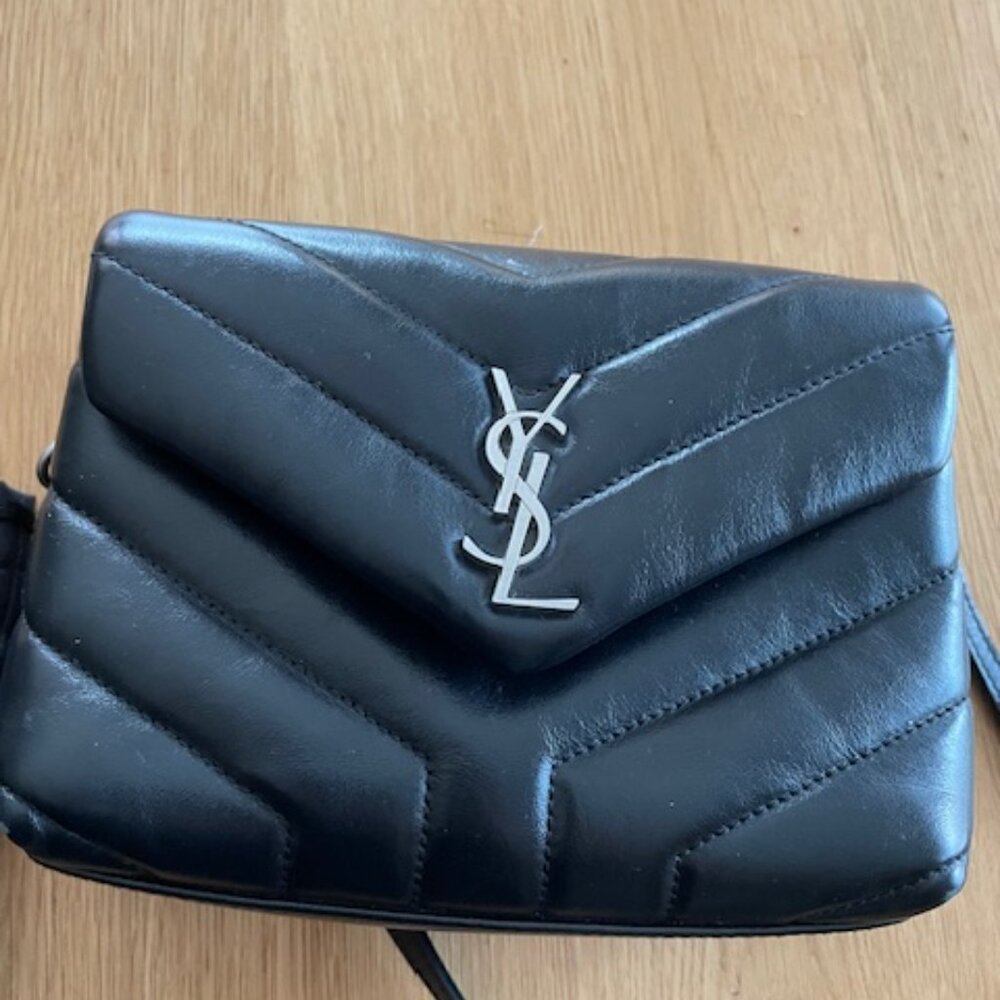 Saint Laurent Calfskin Y Quilted Monogram Toy Loulou Crossbody Bag Black - Picture 6 of 15
